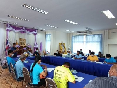 ประชุมเร่งด่วน !! หารือ ช่วยเหลือเกษตรกรที่ได้รับผลกระทบจากโรค โคลัมปี สกิน        เมื่อวันที่ 25 มิถุนายน 2564 นายณรงค์ พลล้ำ นายก อบต.มะค่า ขอความร่วมมือหน่วยงานที่เกี่ยวข้อง กำนัน ผู้ใหย่บ้าน และตั