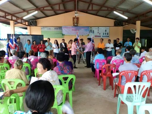 โครงการเสริมสร้างความรักและสามัคคีตำบลมะค่ะระดับตำบล(17-26/06/57)