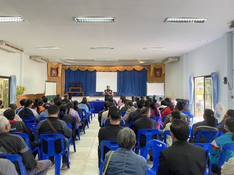 ประชุมเวทีประชาคมเพื่อจัดทำแผนสุขภาพชุมชน อบต.มะค่า วันที่ 26 ธันวาคม 2566