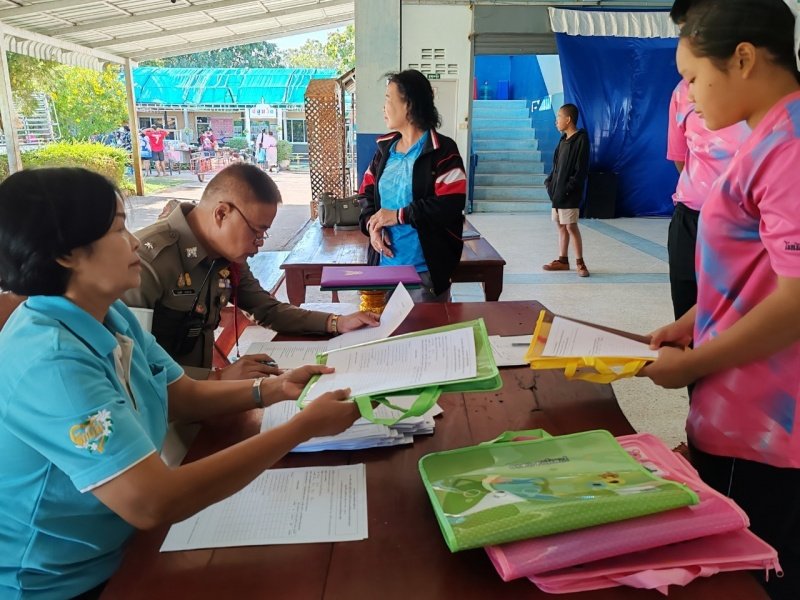 กิจกรรมโครงการฝึกอบรมให้ความรู้เรื่องวินัยจราจรให้กับโรงเรียนในเขตพื้นที่และประชาชนในตำบลมะค่า